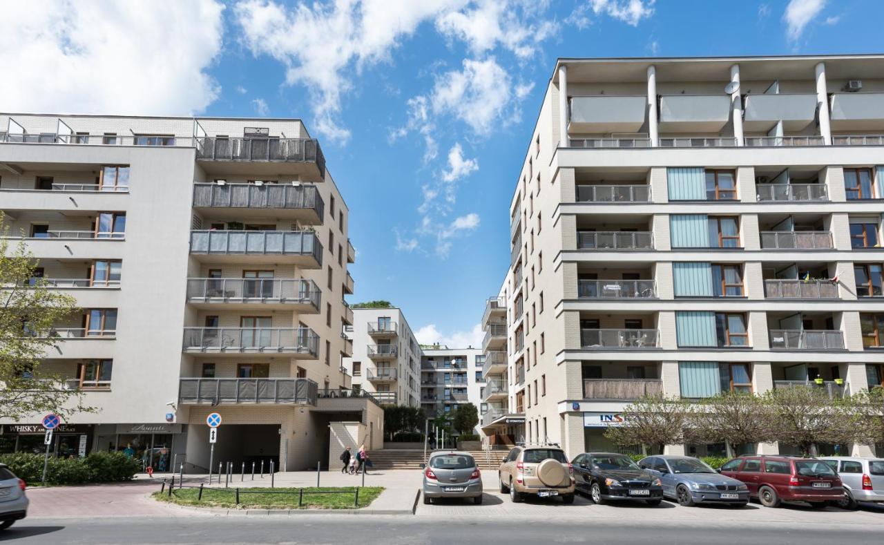 Wola Prime 2-Bedroom Apartment وارسو المظهر الخارجي الصورة